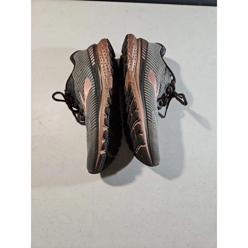 Brooks Adrenaline GTS 20‎ Womens 9.5 M(B)Gray/Rose Gold Running Shoes(S54